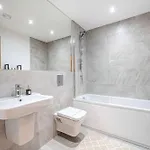 Luxury 2br Penthouse-1, Private Terrace, Center, Free Parking Leeds (West Yorkshire)
