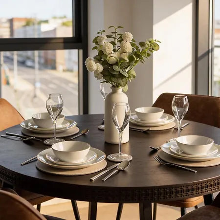 Luxury 2br Penthouse-1, Private Terrace, Center, Free Parking Apartment