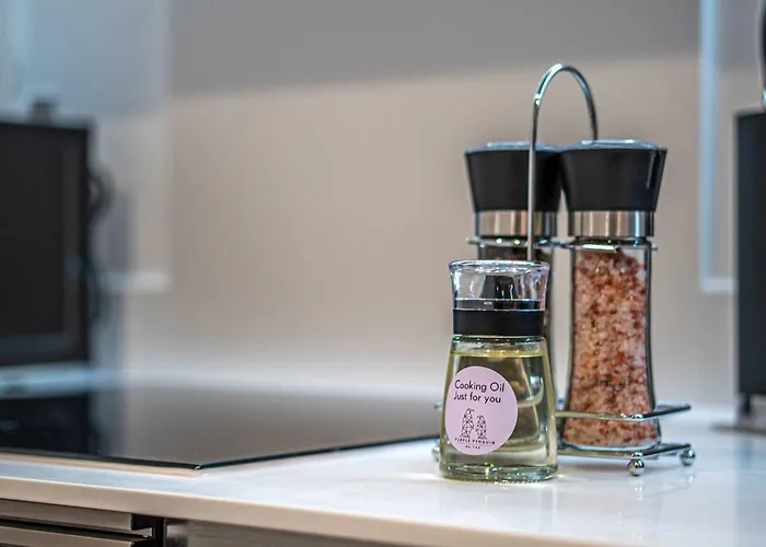 Luxury 2br Penthouse-1, Private Terrace, Center, Free Parking