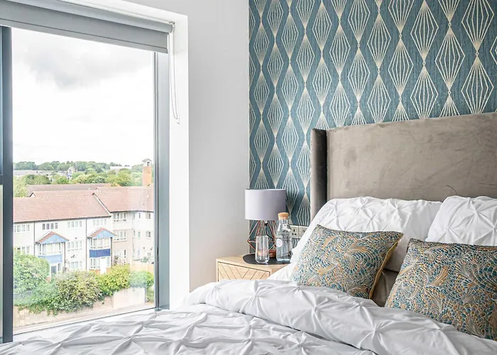 Luxury 2br Penthouse-1, Private Terrace, Center, Free Parking Апартаменти